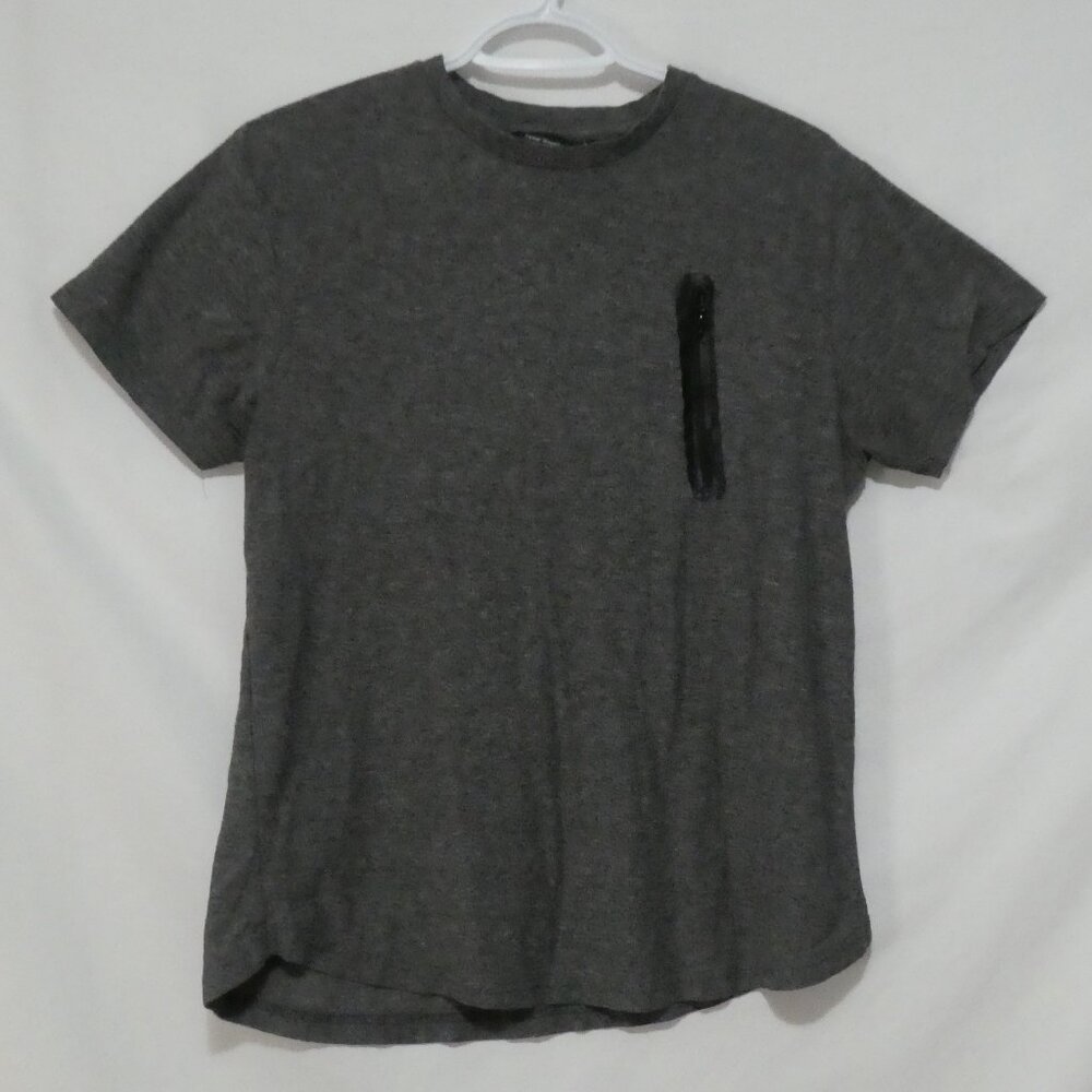 CEDAR WOOD STATE | medium | Casual Grey T-Shirt with Black Zipper Chest Detail